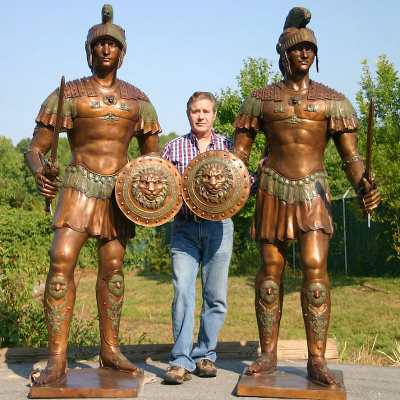 With the golden Roman soldiers