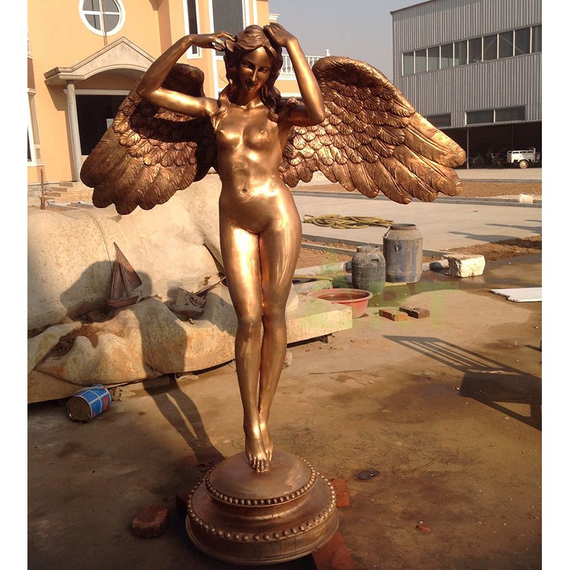 The bronze sculpture of the body of a confident angel