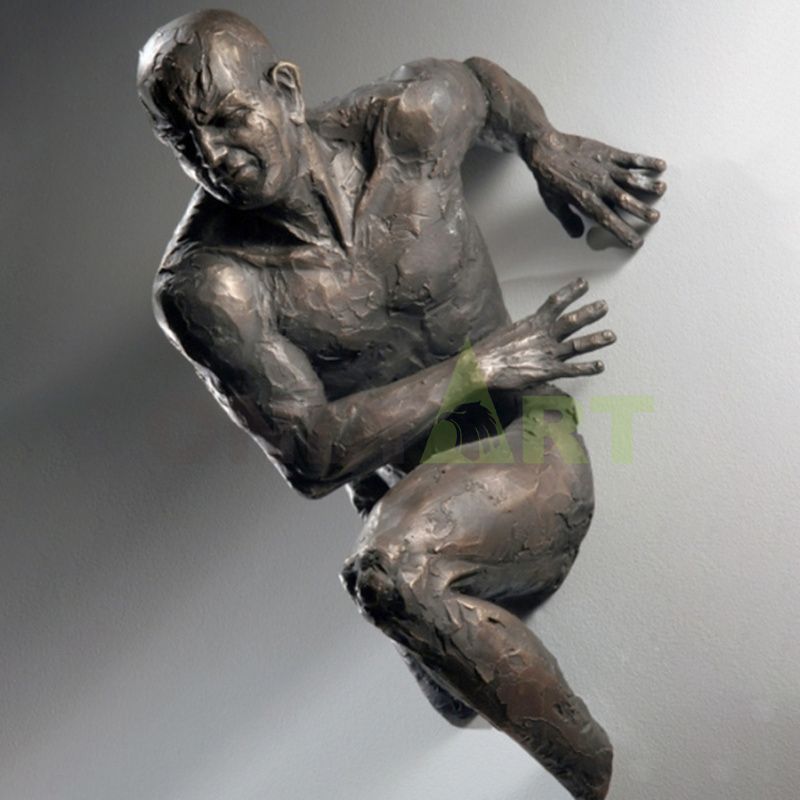 Indoor hot sell life size art deco bronze man wall sculpture statue matteo pugliese sculpture