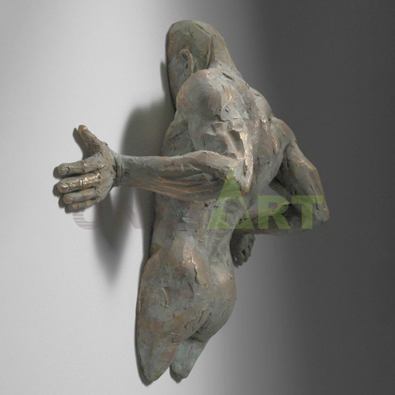 The mused bronze sculpture was designed by Matteo