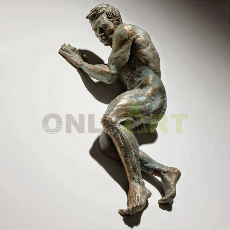 Hot sale antique sculpture on wall art bronze Matteo Pugliese statue