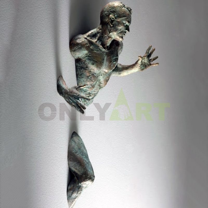 Matteo Pugliese Statue Man On Wall Art Sculpture Hot Sale Statue