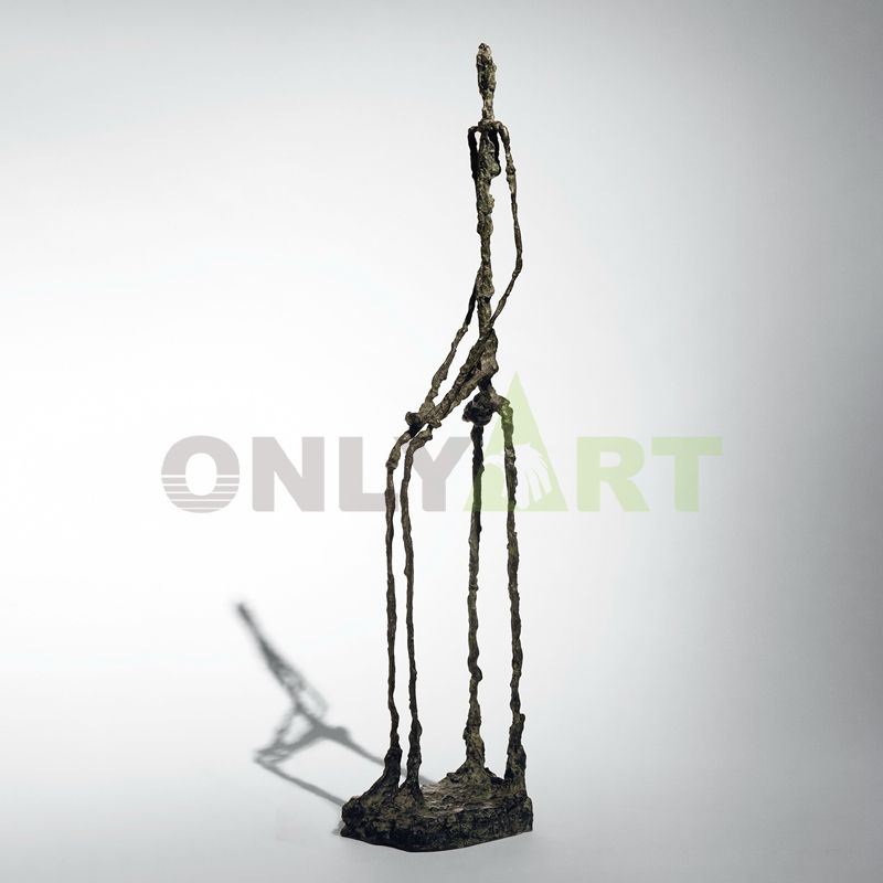 Sculpture of a man standing on his tiptoes and extending his arms - Giacometti