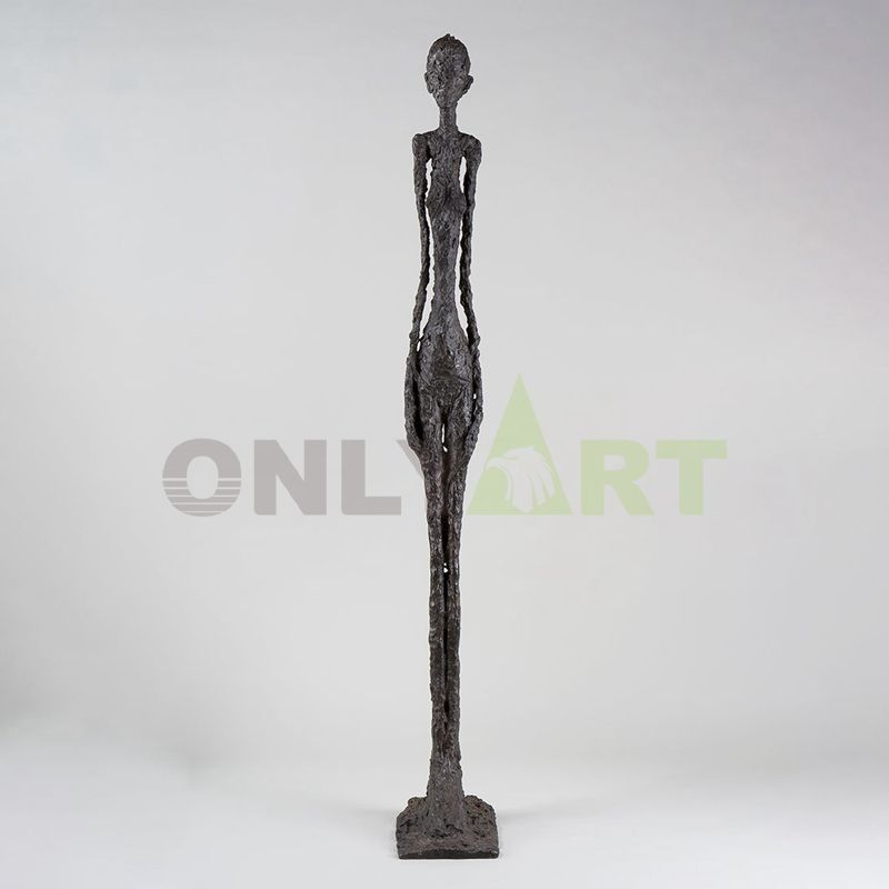 Man walking with his head down - Giacometti works