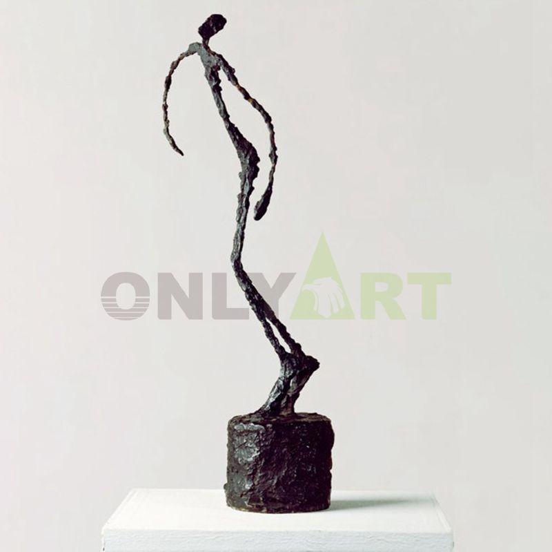 The curvaceous shape of a woman-alberto giacometti