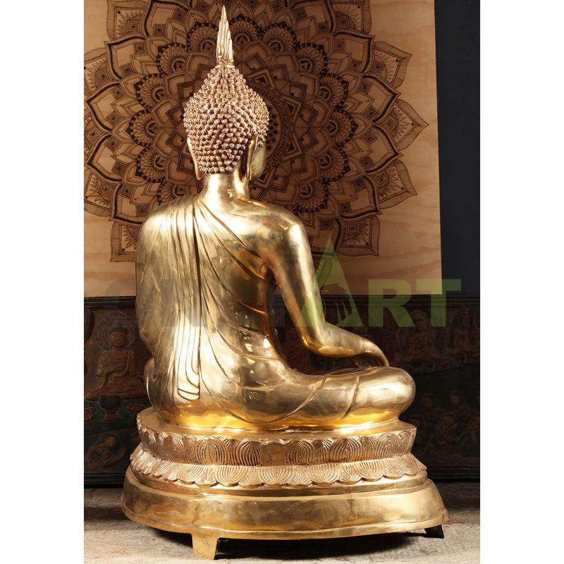 Buddha statue generous back