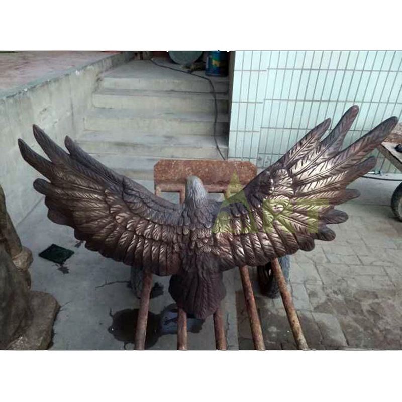 High quality high quality materials pure handmade eagle sculpture