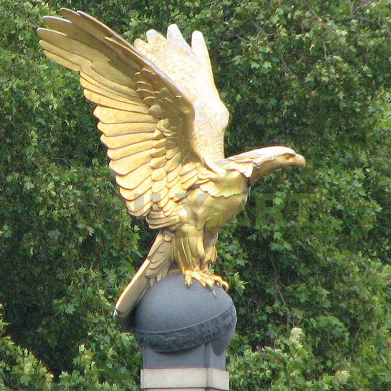 The eagle flying on the sphere