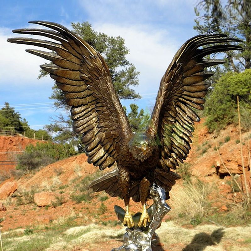 New product large size garden outdoor metal bronze eagle hawk head sculpture