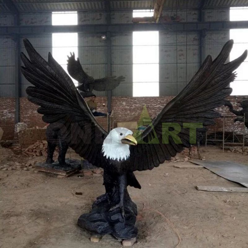 Large Decoration Bronze Eagle Sculpture