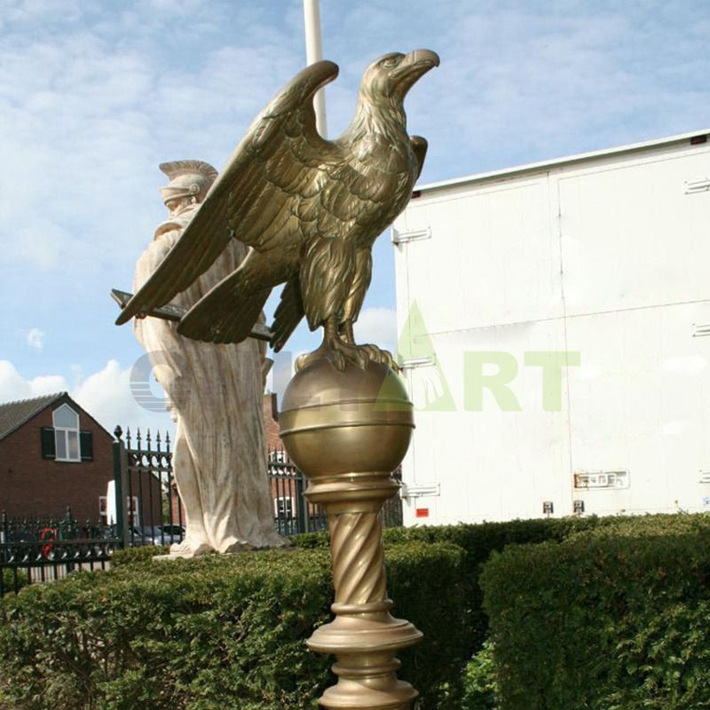 Outdoor large size bronze eagle sculptures for home park decoration