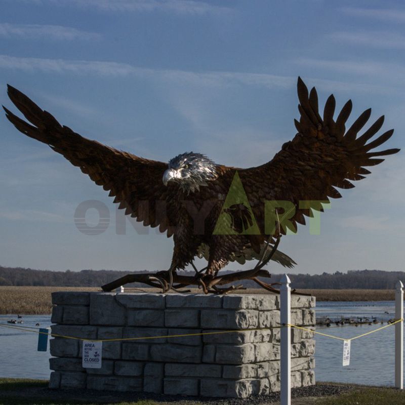 Outdoor Plaza Decoration Metal Statue Large Size Roaring Eagle Spread Wings Bronze Sculptur