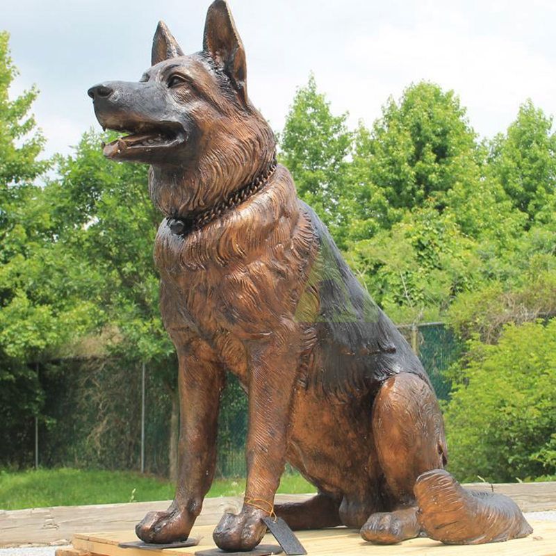 Life Size Outdoor Military Bronze Soldier and Dog Sculpturefor Sale
