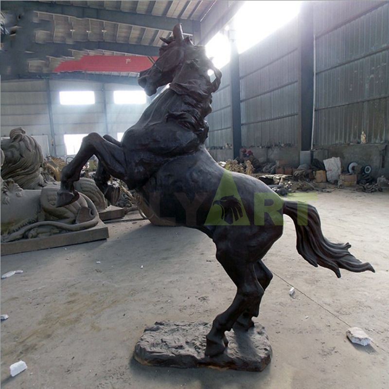 Custom racing club public decor outdoor bronze group running horse fountain sculpture