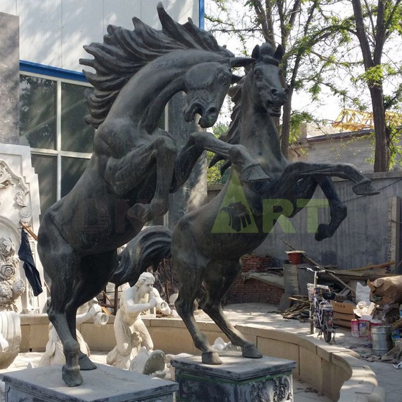 Selling large decorative animal sculptures horse bronze sculptures