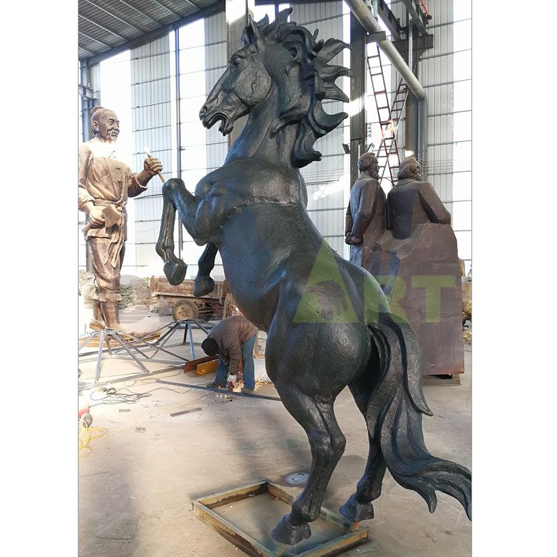 Selling large decorative animal sculptures horse bronze sculptures