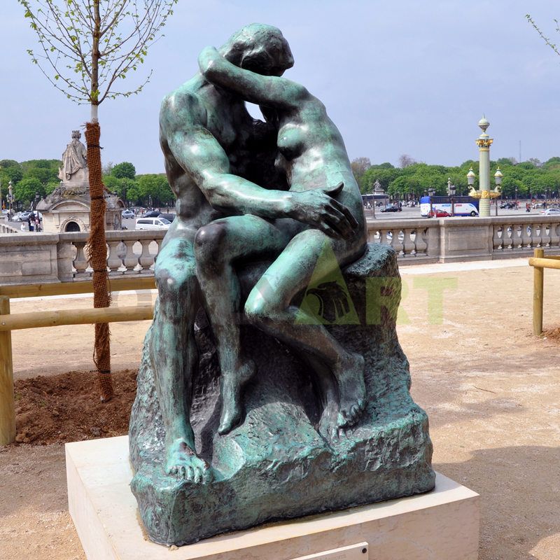 Antique bronze statue of Rodin kissing