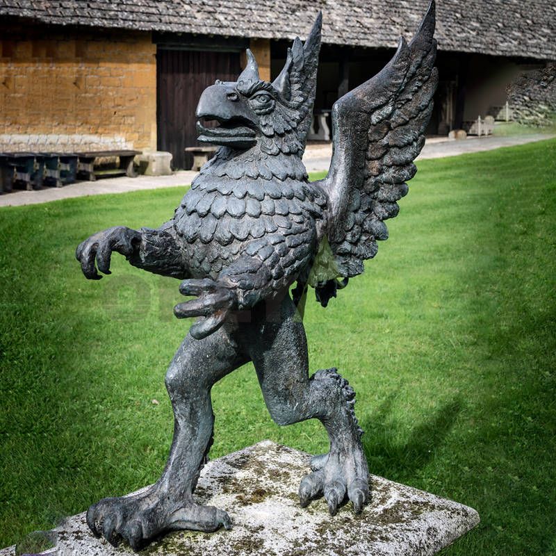High quality custom walking Griffin bronze sculpture