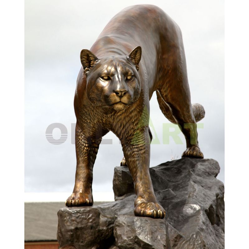 classic design large decorative metal craft cougar bronze garden sculpture for outdoor