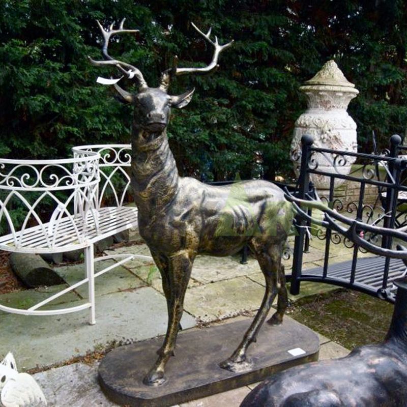 Outdoor garden decoration metal Animal decoration life size bronze deer sculpture