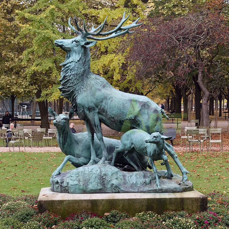 Outdoor garden decoration metal Animal decoration life size bronze deer sculpture