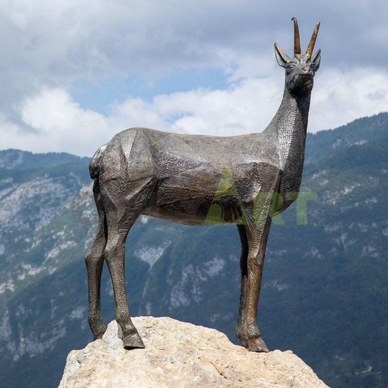 Animal Deer Metal Shelf Bronze Sculpture