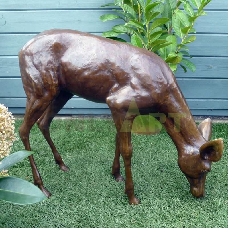 Large-scale public art casting deer bronze abstract sculpture