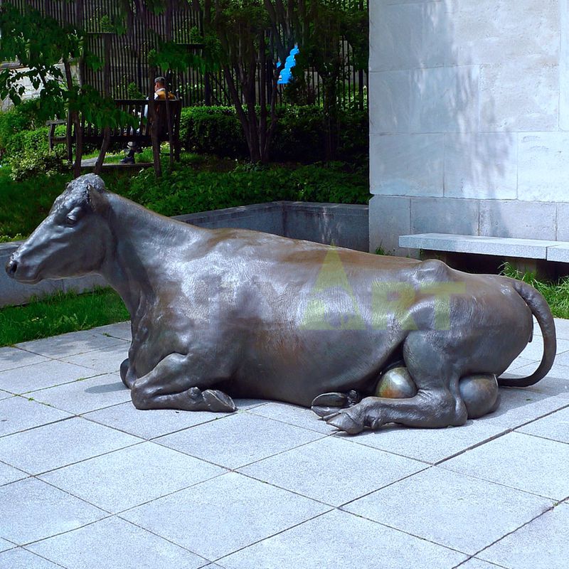 Wall street bull bronze sculpture manufacturers custom-made bull sculpture