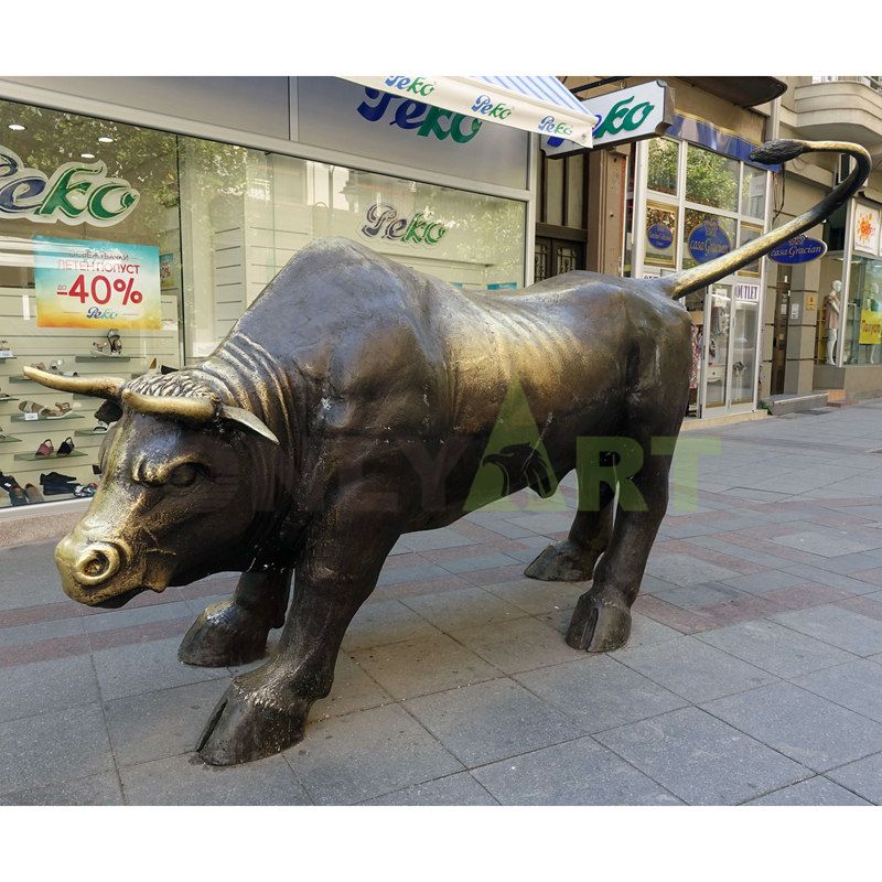 Manufacturers custom-made bronze casting Brass Fighting Bull Statue Indoor statue