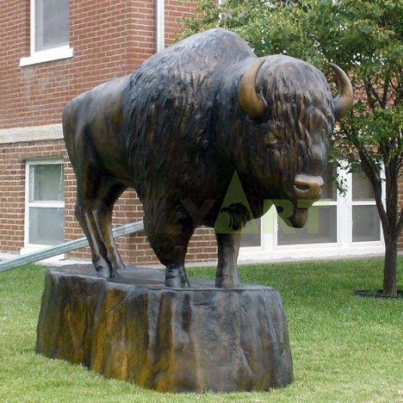 cast life size bronze bison bull sculpture for outdoor decoration​
