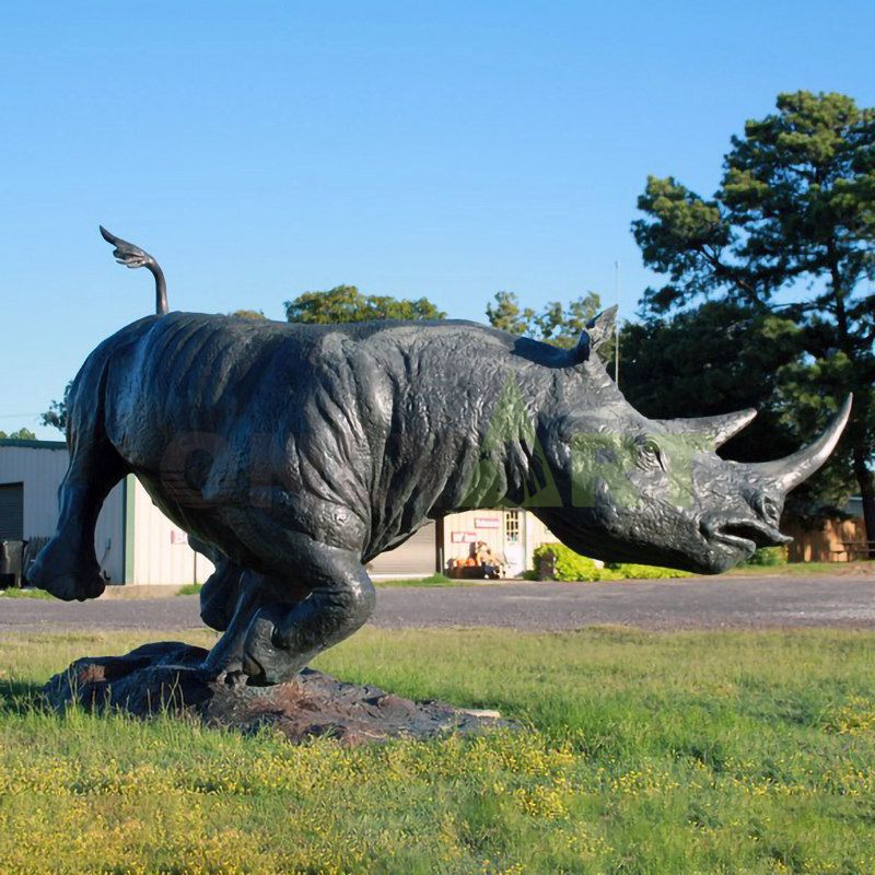 silver rhino statue for garden park decoration