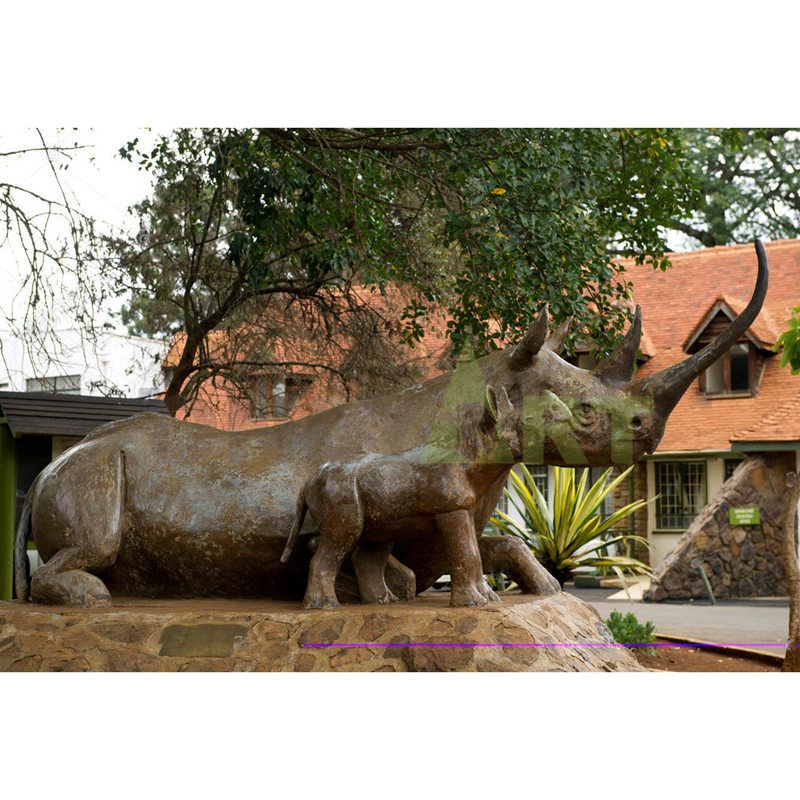 Art foundry Manufactory customized large size animal statue garden bronze rhino sculpture
