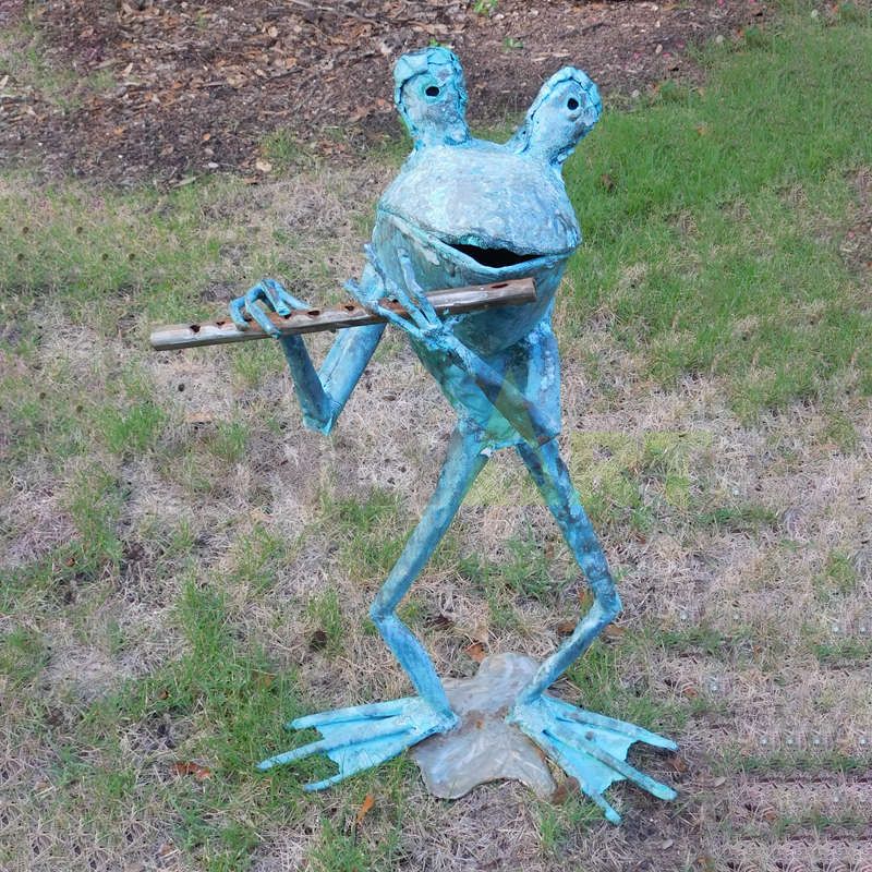 Outdoor metal animal statue bronze frog sculpture