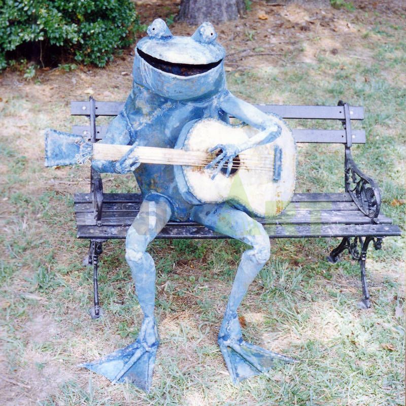 Garden fountain used life size brass frog​