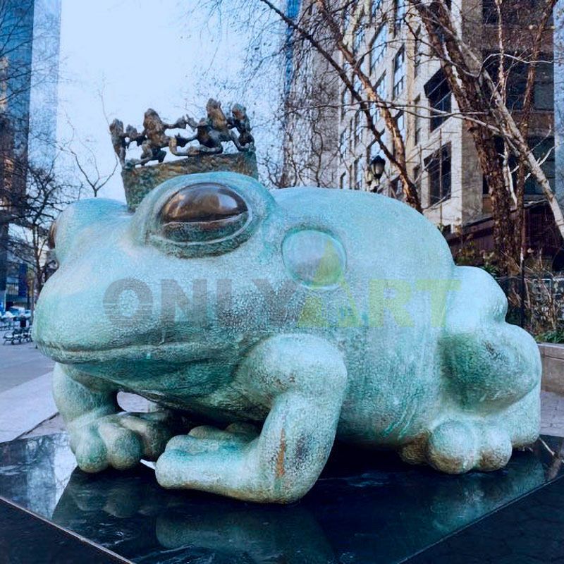 Giant frog outdoor square garden decoration